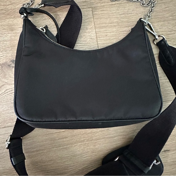 Authentic Prada Re-Edition‎ 2005 Re-Nylon bag - Picture 8 of 10